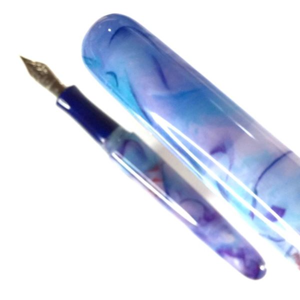 Luxe Silk fountain pen with handpainted silk 2