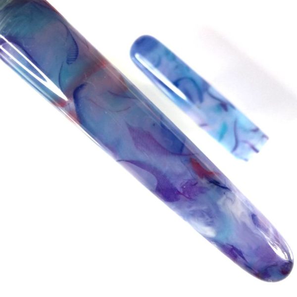 Luxe Silk fountain pen with handpainted silk 4