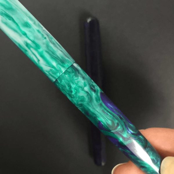 Crashing Wave faceted pen capped
