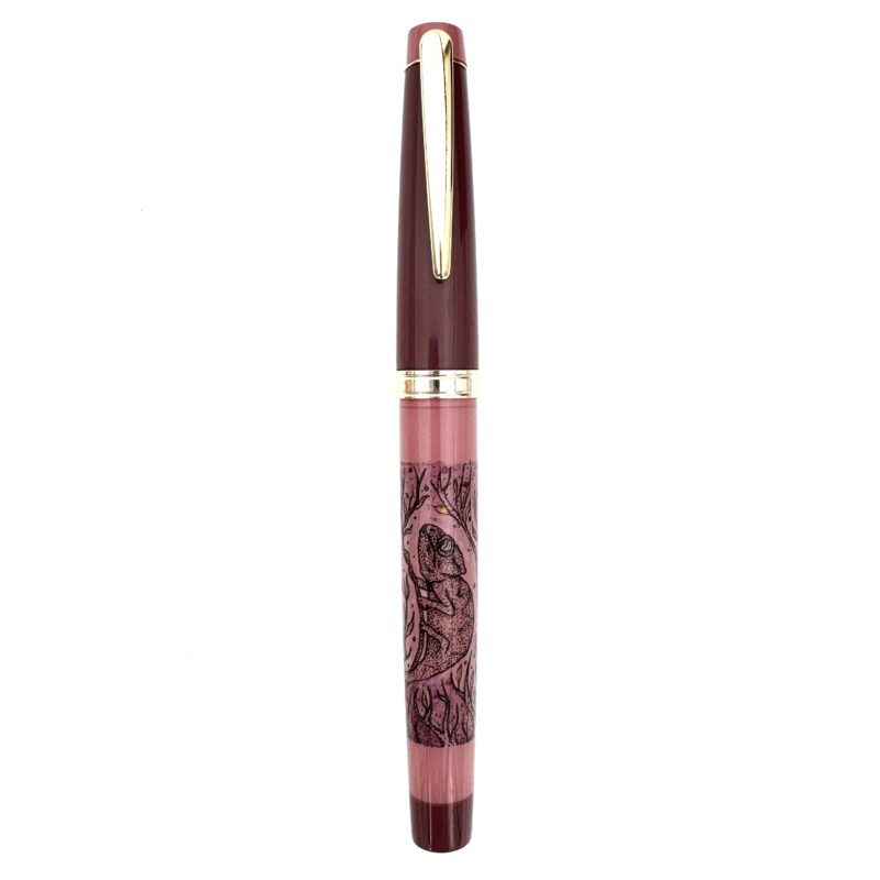 Chameleon hand-painted Intwana fountain pen