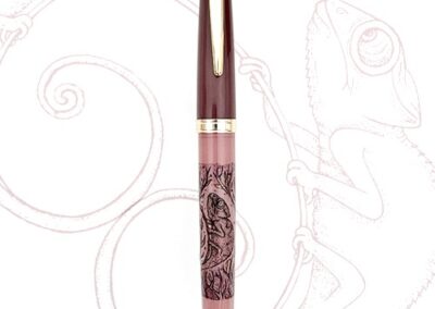 Chameleon hand-painted Intwana fountain pen
