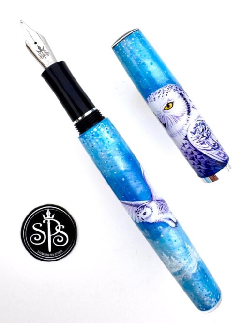 Snowy Owl hand-painted fountain pen